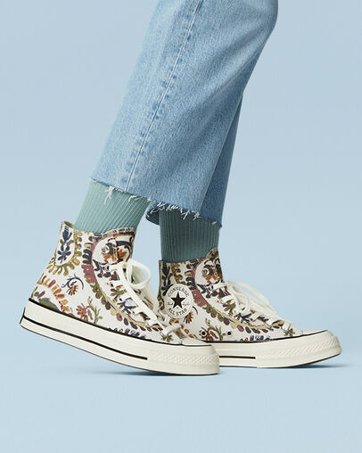 Fall Florals Chuck 70 Garza/Campo extra/Trigo, On Foot Shot 1