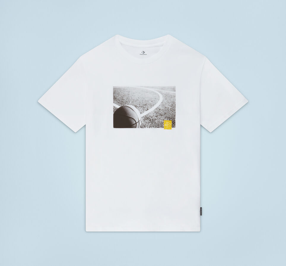 Court Photo Short Sleeve T-Shirt Wei&szlig;