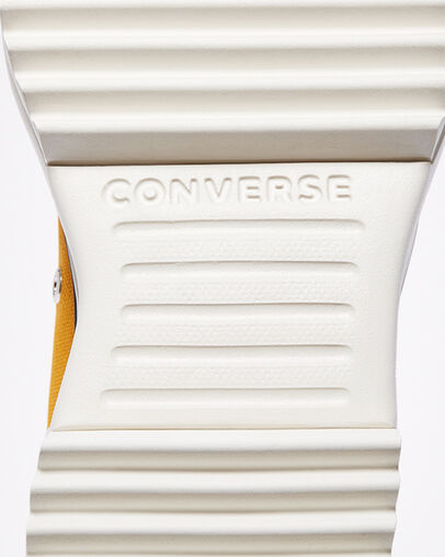 Tri-Panel Run Star Hike Oro girasol/Pergamino, Detail Angle View