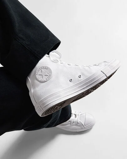 Chuck Taylor All Star White Monochrome, Reflective View
