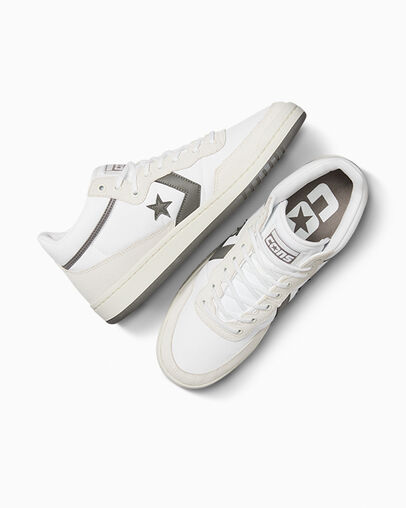 CONS Fastbreak Pro Suede Nylon Blanc/Gris vaporeux, Angled View