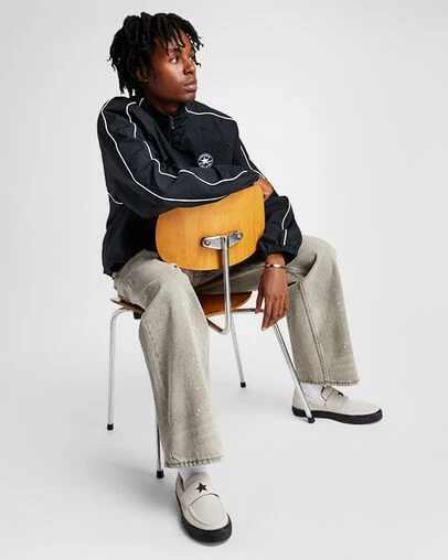 Chuck Taylor All Star Loafer Light Dune/Light Dune/Black, On Foot Shot 2