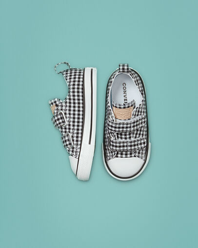 Chuck Taylor All Star Easy-On Gingham Black/White/Black, Top and Side View