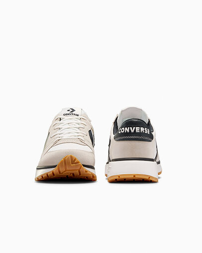 Omni Trainer Egret/Vintage White/Black, Heel View