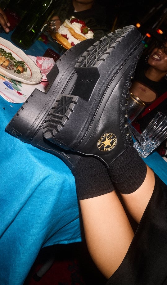 Snow birds - Campaign - Boots dual gender GW