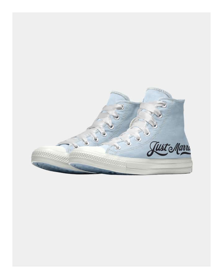 Light blue low top with Just Married print