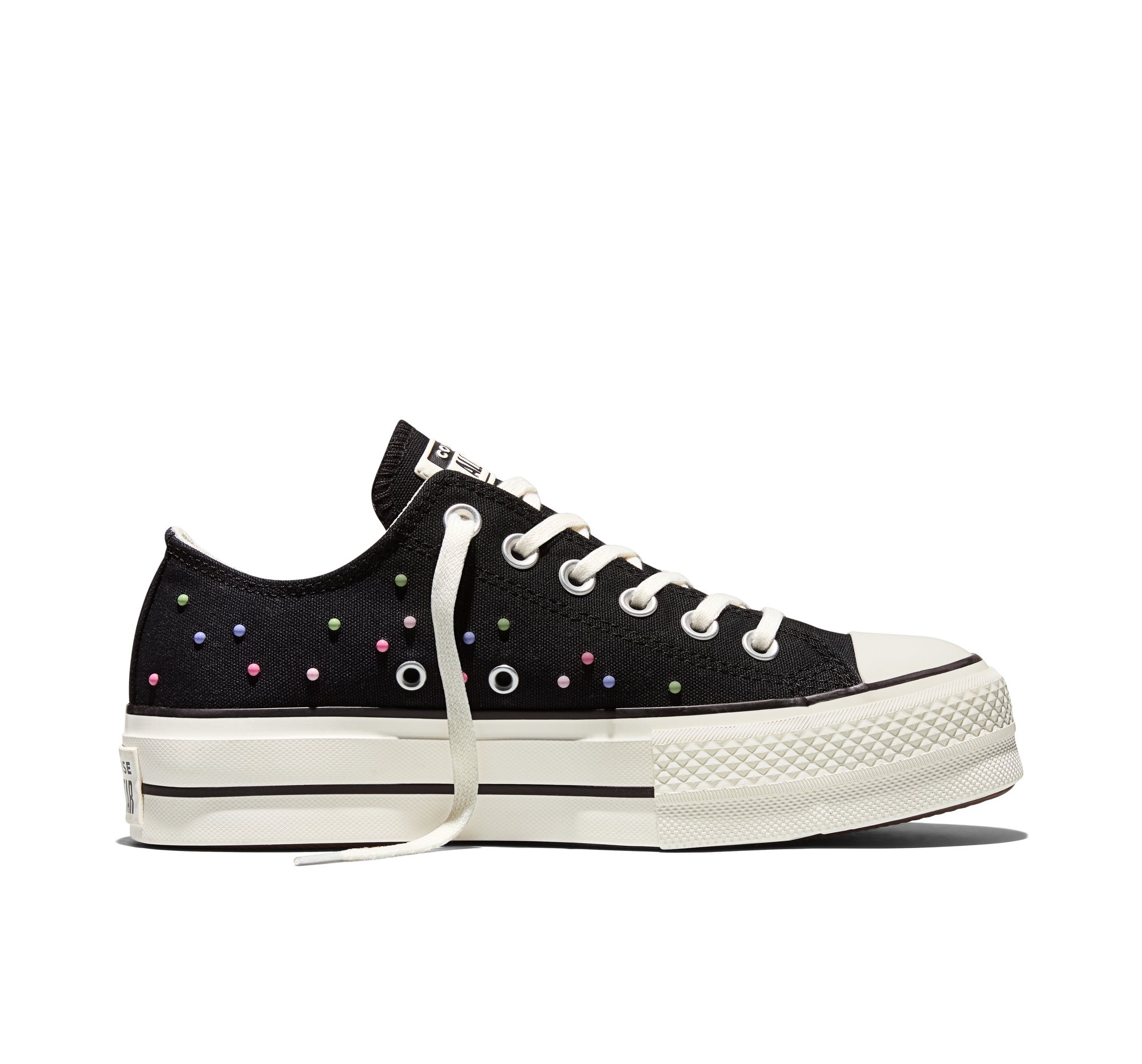 イマンマニーコントワールドフオーミュ Chuck Taylor All Star Lift Platform Mini Studs Women's Low Top